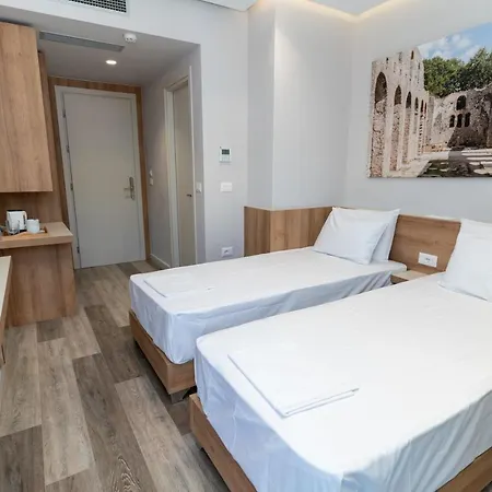 Titania Hotel Sarande Exterior photo