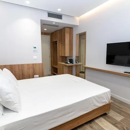 Titania Hotel Sarande Exterior photo