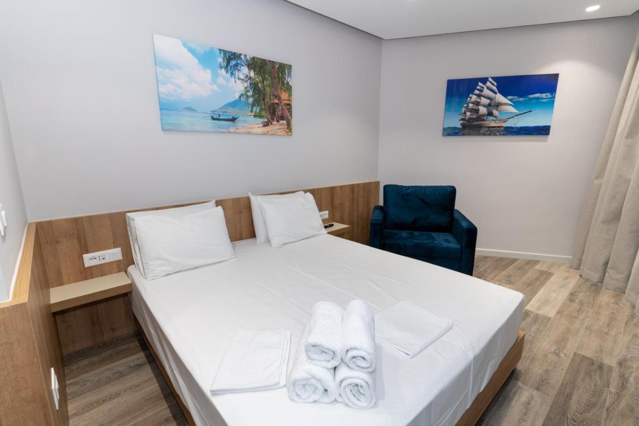 Hotel Titania Sarande