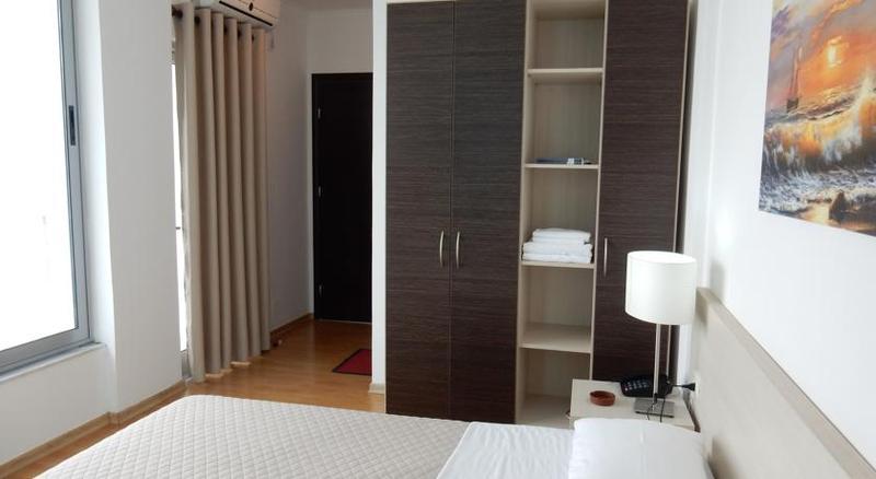 Hotel Titania 3*